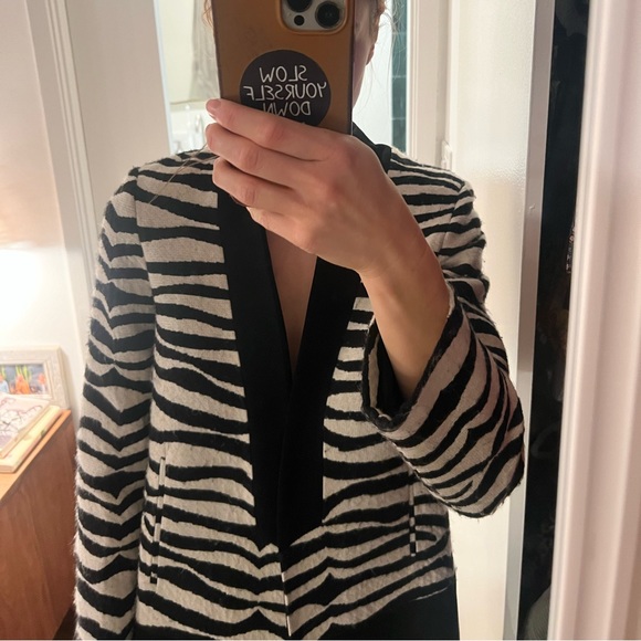 Zebra Blazer - Picture 6 of 6